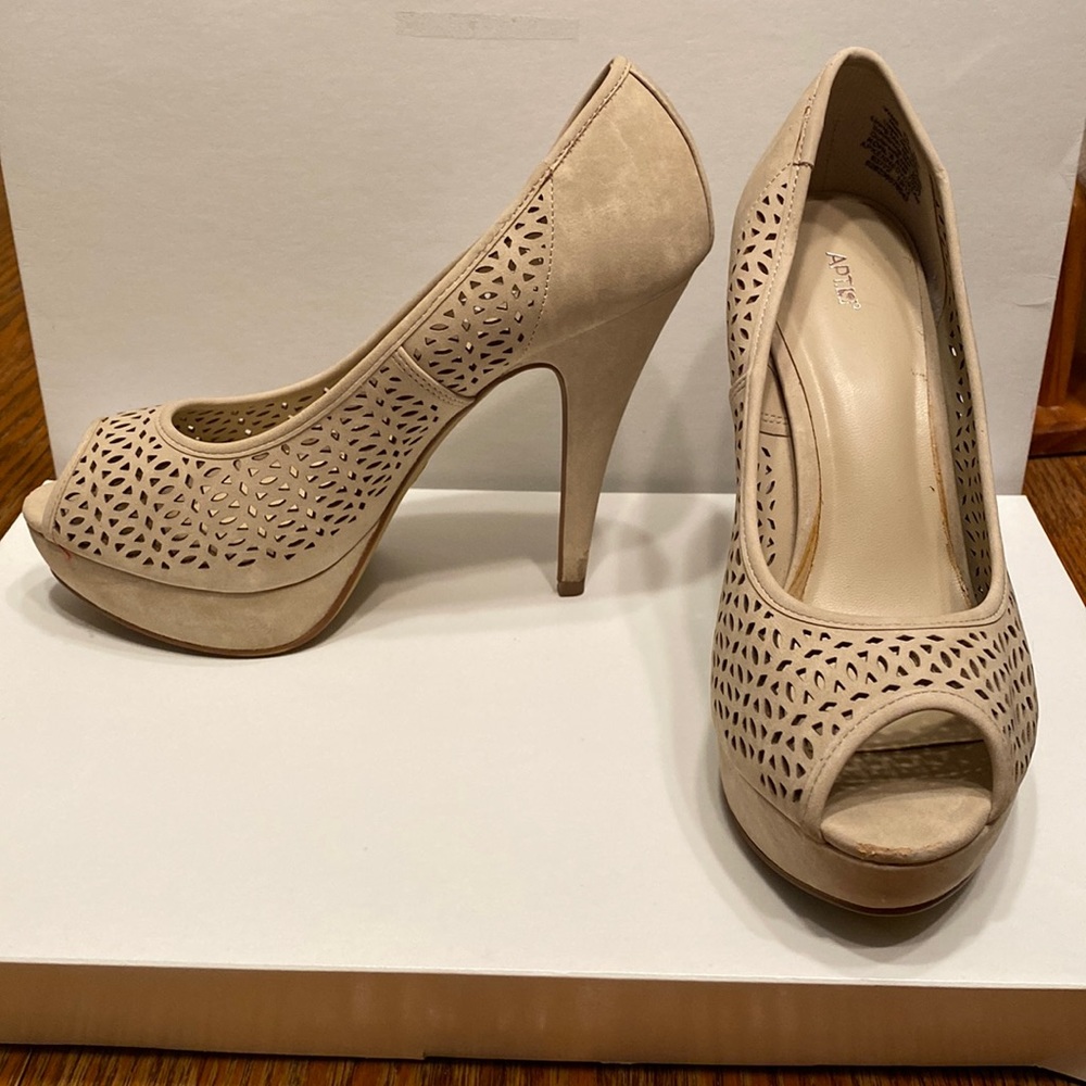 Apartment 9 - Tall Summer Heels